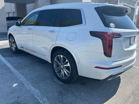Used 2021 Cadillac XT6 Premium Luxury image 7