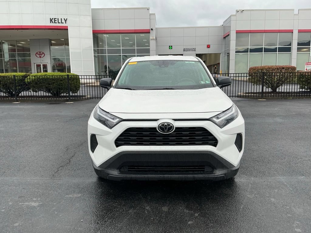 Certified 2023 Toyota RAV4 LE AWD/4WD image 2