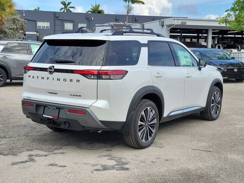 New 2026 Nissan Pathfinder Platinum FWD image 8