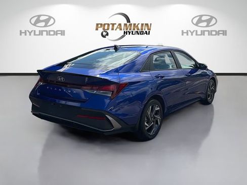 Certified 2025 Hyundai Elantra Sport image 5