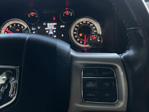 Used 2018 RAM 1500 Laramie image 28