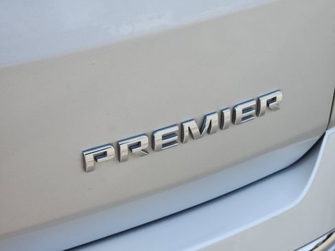 Used 2019 Chevrolet Traverse Premier w/ Driver Confidence II Package image 14