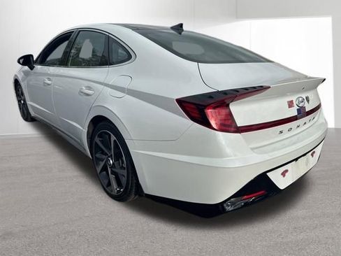 Used 2021 Hyundai Sonata SEL Plus w/ Tech Package image 3