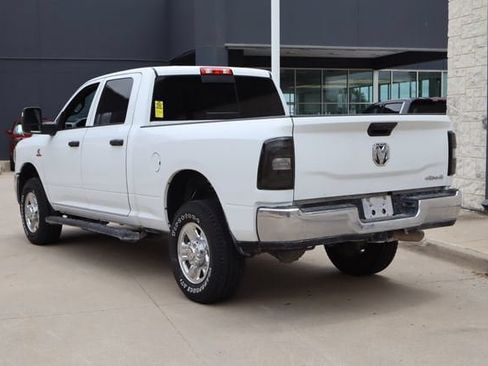 Used 2024 RAM 2500 Tradesman w/ Chrome Appearance Group AWD/4WD image 3
