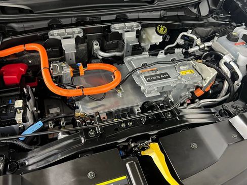 Used 2024 Nissan Ariya AWD image 30