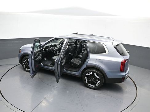 Certified 2023 Kia Telluride S image 44