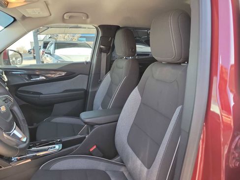 Used 2025 Chevrolet TrailBlazer LT w/ Convenience Package image 11