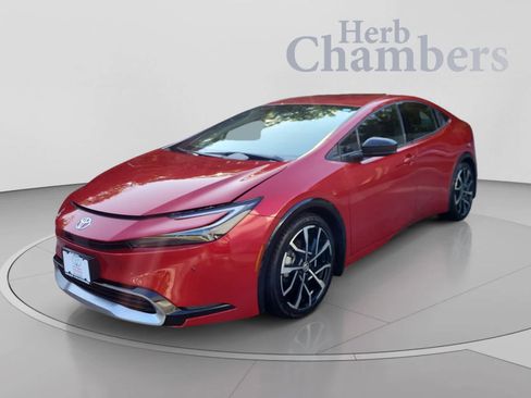 Used 2024 Toyota Prius Prime FWD image 10