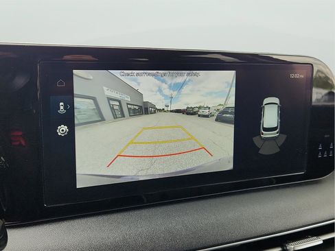 Used 2023 Hyundai Palisade SEL AWD/4WD image 16