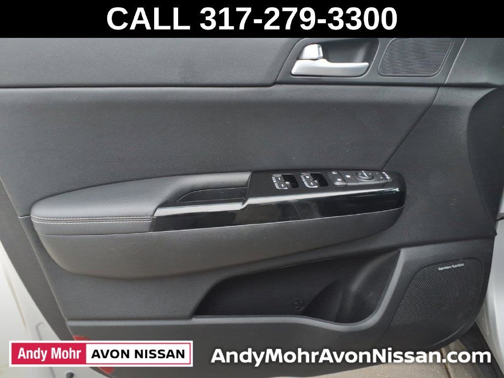 Used 2021 Kia Sportage EX w/ EX Technology Package AWD/4WD image 16