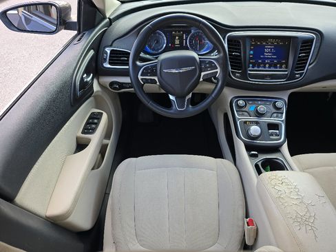 Used 2016 Chrysler 200 Limited w/ Convenience Group FWD image 14