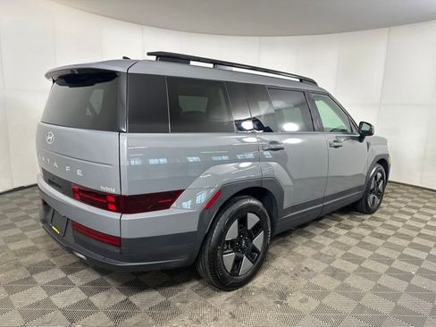 Used 2024 Hyundai Santa Fe SEL image 3