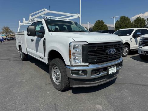 New 2025 Ford F350 XL w/ XL Chrome Package image 11