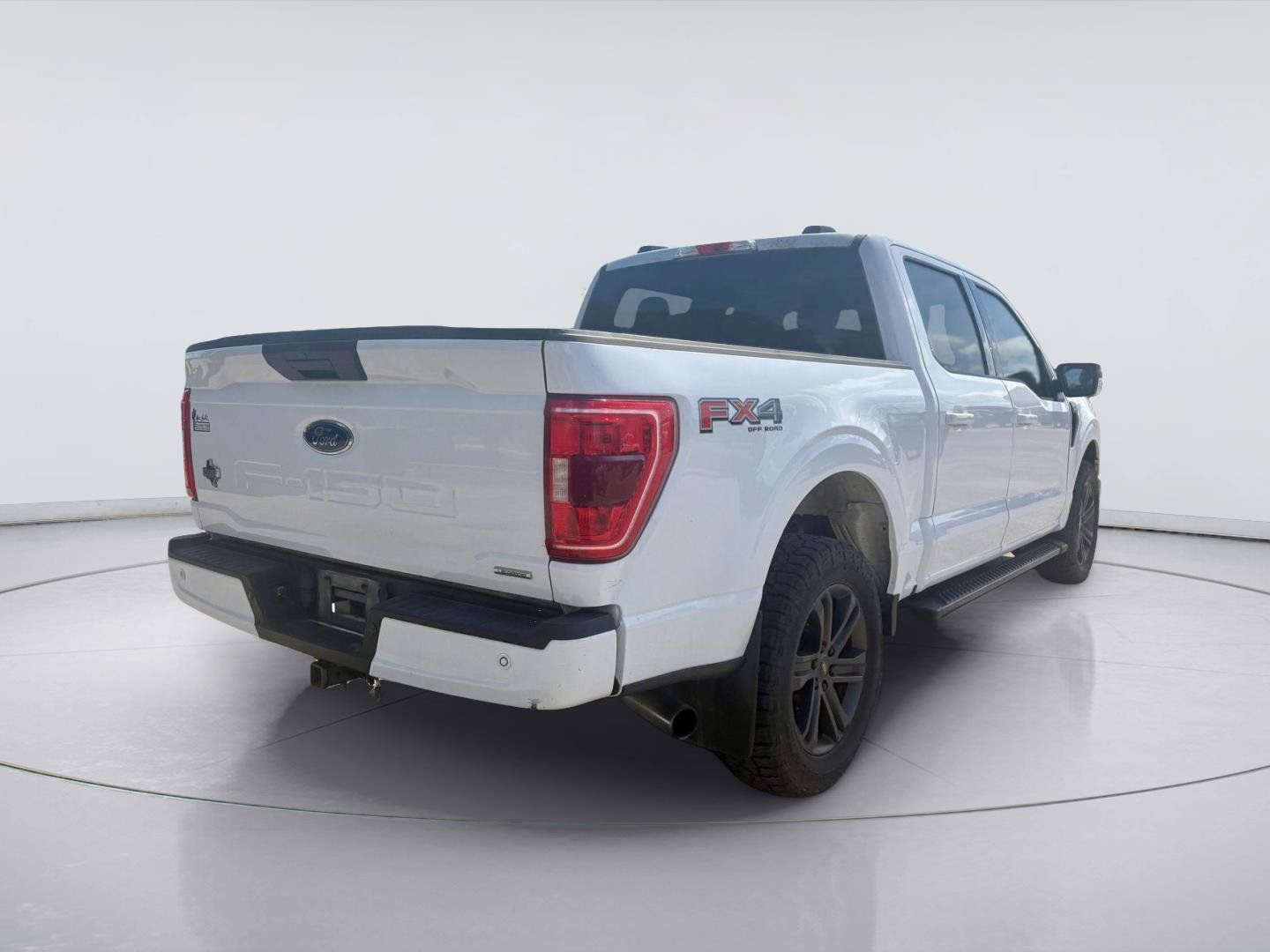 Used 2021 Ford F150 XLT w/ Equipment Group 301A Mid AWD/4WD image 3
