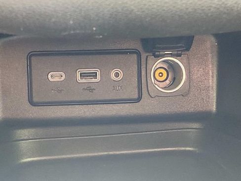 Used 2024 Chevrolet Equinox LT FWD image 27