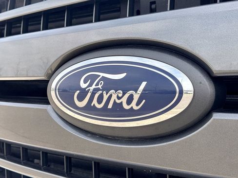 Used 2020 Ford F150 XLT w/ Equipment Group 302A Luxury AWD/4WD image 14