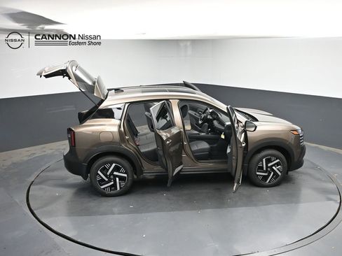 New 2026 Nissan Kicks SV w/ SV Premium Package FWD image 43