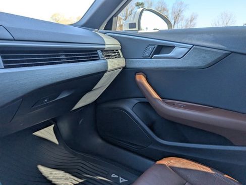 Used 2019 Audi A4 2.0T Premium w/ Convenience Package image 31