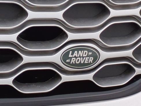 New 2026 Land Rover Discovery Limited Edition image 11