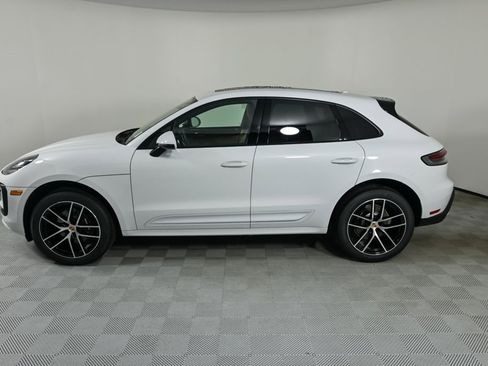 New 2025 Porsche Macan image 2