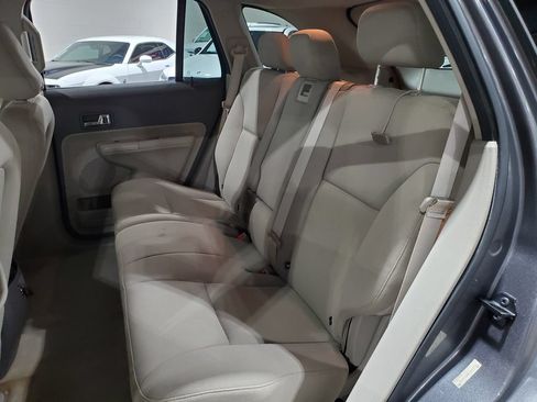 Used 2010 Ford Edge SEL FWD image 19