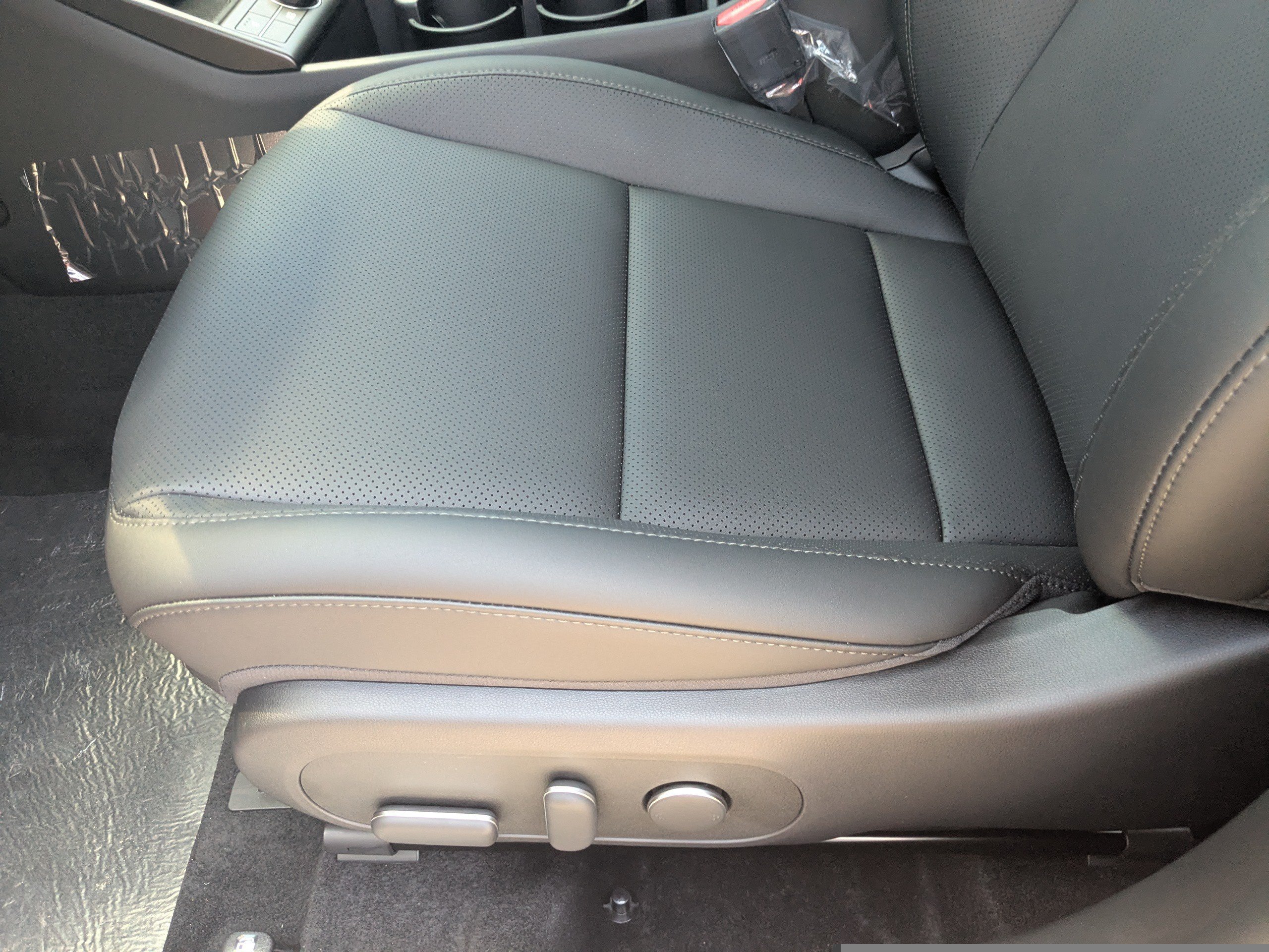 New 2026 Hyundai Kona SEL Premium FWD image 14