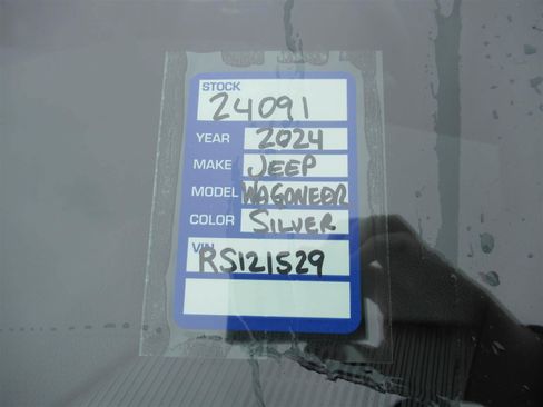 Certified 2024 Jeep Wagoneer 4WD w/ Premium Group I image 31