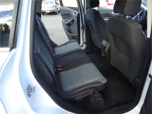Used 2015 Ford Escape SE w/ Equipment Group 201A AWD/4WD image 15