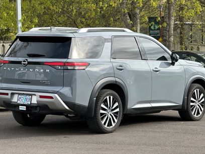 Used 2023 Nissan Pathfinder Platinum
