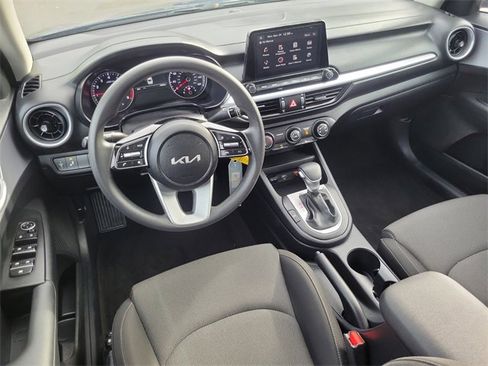 Certified 2024 Kia Forte LXS w/ LXS Technology Package image 23