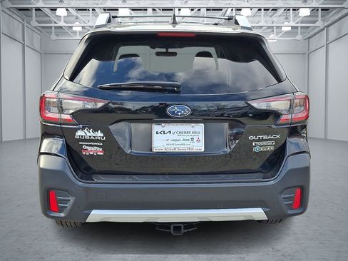 Used 2022 Subaru Outback Touring image 4