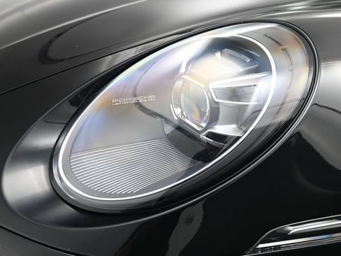 Certified 2020 Porsche 911 Carrera 4S AWD/4WD image 35