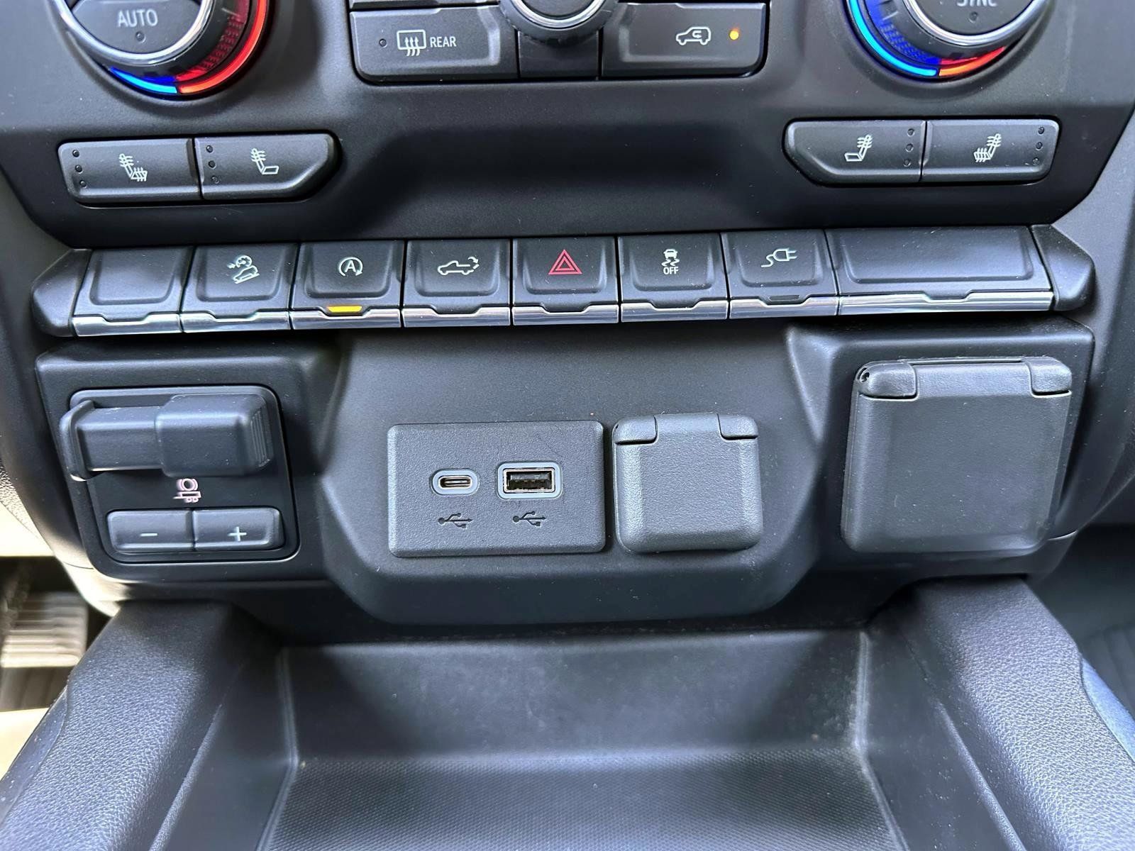 Used 2021 Chevrolet Silverado 1500 LT Trail Boss w/ Convenience Package II AWD/4WD image 28