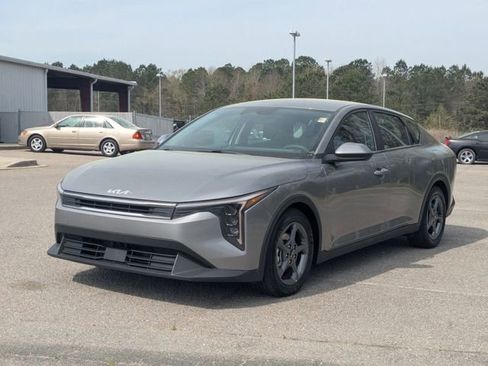 Used 2025 Kia K4 FWD image 7