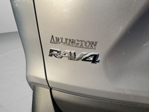Used 2023 Toyota RAV4 XLE w/ Convenience Package FWD image 24