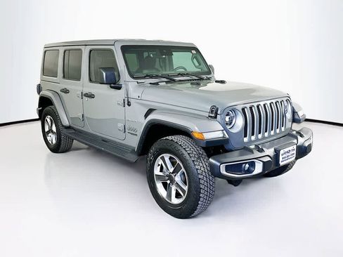 Used 2020 Jeep Wrangler Unlimited Sahara image 24