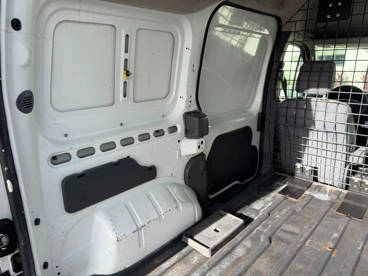 Used 2013 Ford Transit Connect XLT FWD image 31
