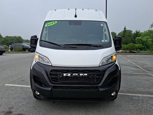 Used 2025 RAM ProMaster 2500 w/ Convenience Group FWD image 2