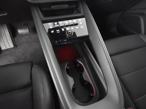 Certified 2024 Porsche Macan 4 Electric AWD/4WD image 23