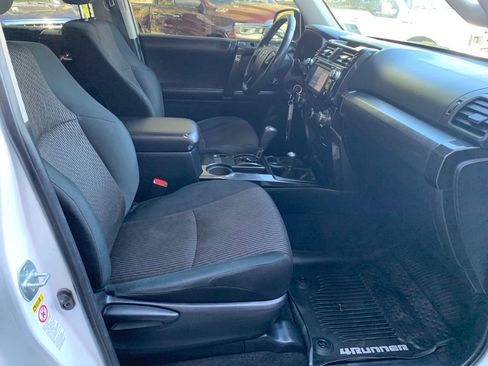 Used 2016 Toyota 4Runner Trail AWD/4WD image 27