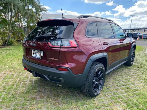 Used 2021 Jeep Cherokee Trailhawk w/ Technology Group image 25