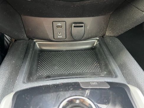 Used 2016 Nissan Rogue SL w/ SL Premium Package image 31