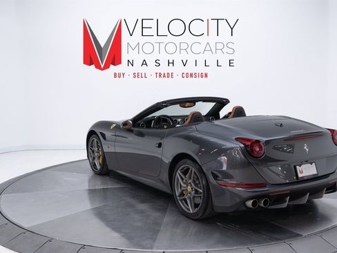 Used 2017 Ferrari California T image 16