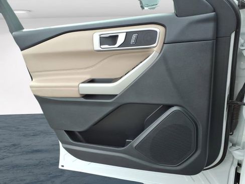 Used 2024 Ford Explorer XLT w/ Equipment Group 202A image 24