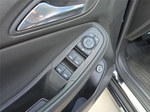 Used 2023 Buick Encore GX Select w/ Sport Touring Package image 12