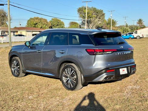 Used 2023 INFINITI QX60 Sensory w/ Vision Package image 6