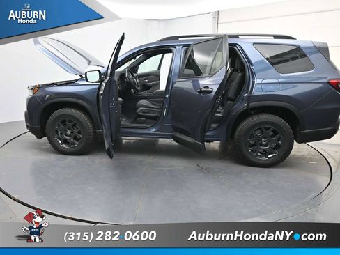 New 2026 Honda Pilot TrailSport image 37