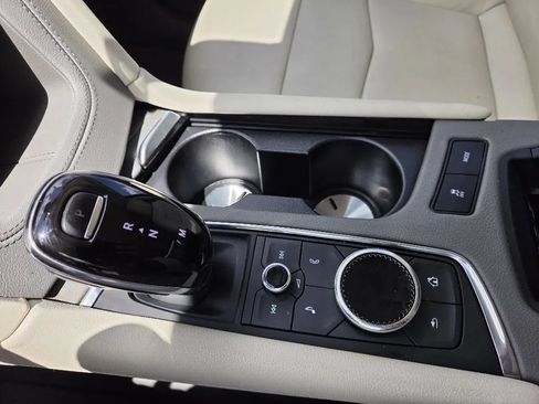 Used 2021 Cadillac XT5 Premium Luxury FWD image 33