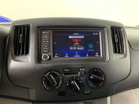 Used 2020 Nissan NV200 S image 27