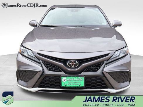Used 2024 Toyota Camry XSE FWD image 7